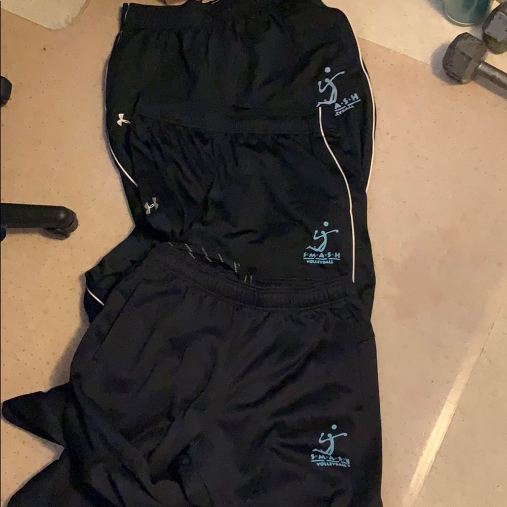 Under Armour Black Volleyball sweatpants 3 for $8!